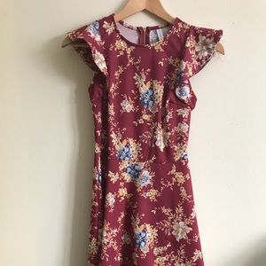 Knee length floral dress💐